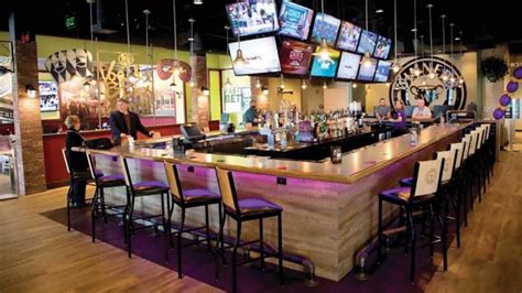 Winner’s Circle Pub, Grille, and OTB Parlor – Clarksville & New Haven.